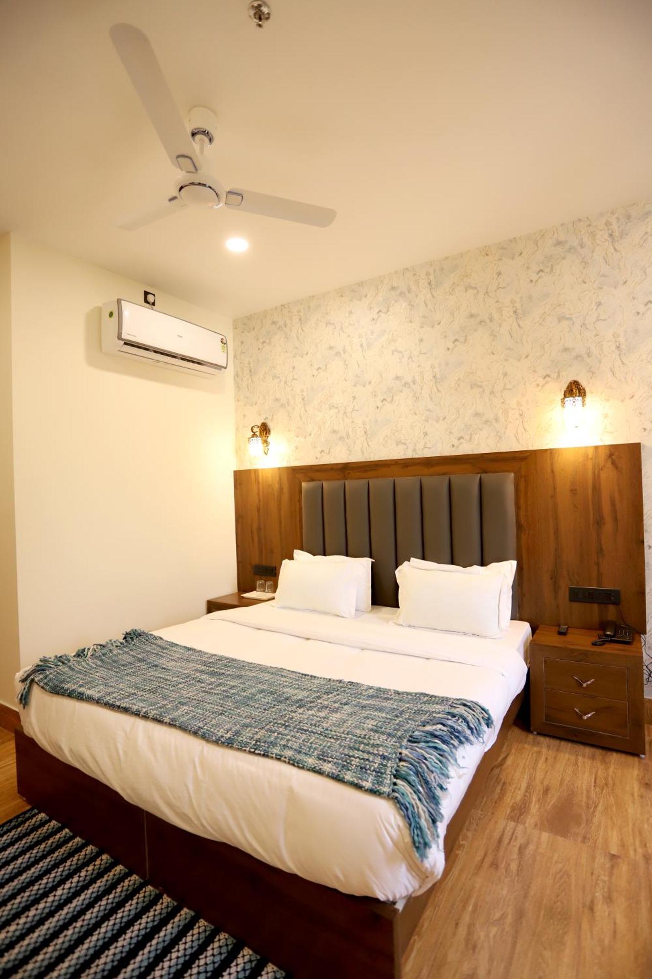 Rewāri Hotel Dhingra Inn מראה חיצוני תמונה